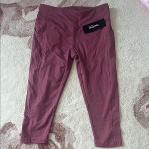 NEW Bebe Sport Capri Pink Performance Leggings Form-Fitting Bottoms